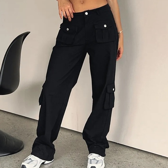 White Fox Boutique Pants - NWT White Fox Boutique Black Clear My Mind Cargo Pants